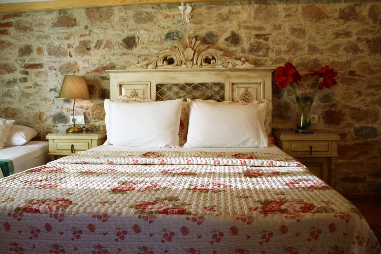 Dalyan Butik Otel Hayat Bahcesi Ayvalik Exterior foto