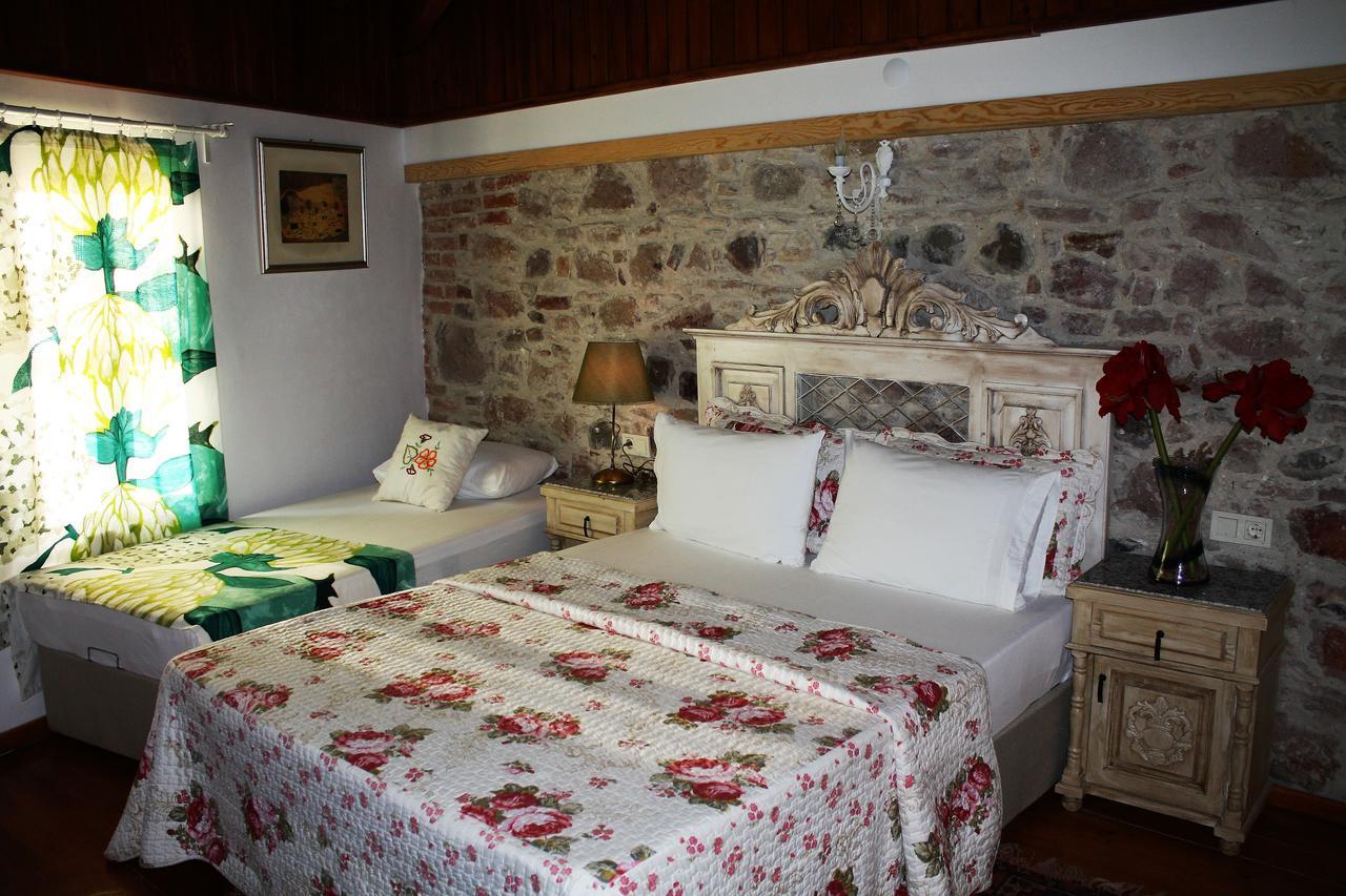 Dalyan Butik Otel Hayat Bahcesi Ayvalik Exterior foto